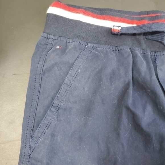 TOMMY HILFIGER SHORTS BOYS SIZE LARGE 16/18 - Picture 5 of 14